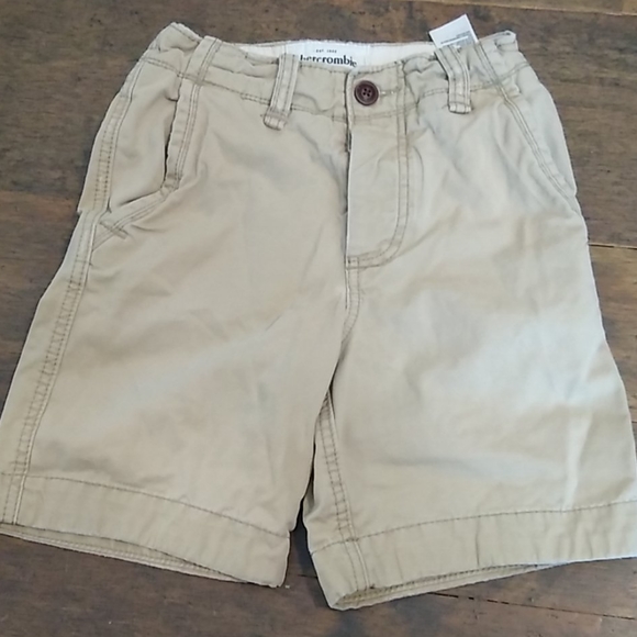 Bundle of boys shorts - Picture 4 of 5